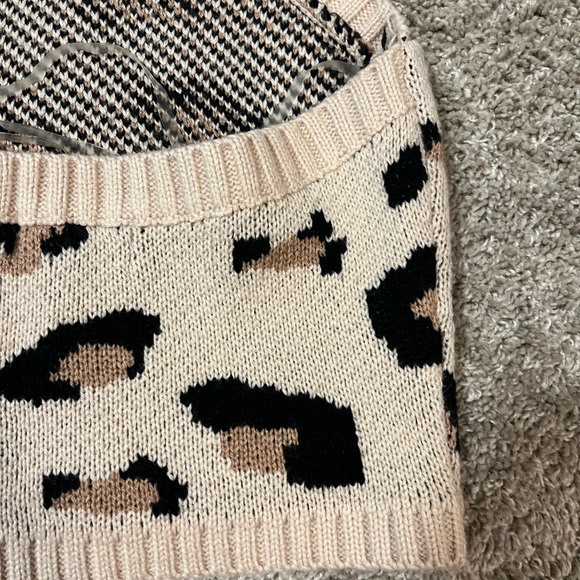 Cheetah Print Top - Picture 10 of 13